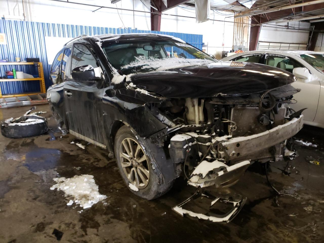 NISSAN PATHFINDER 2013 with VIN 5N1AR2MMXDC663112 - Photo from auction