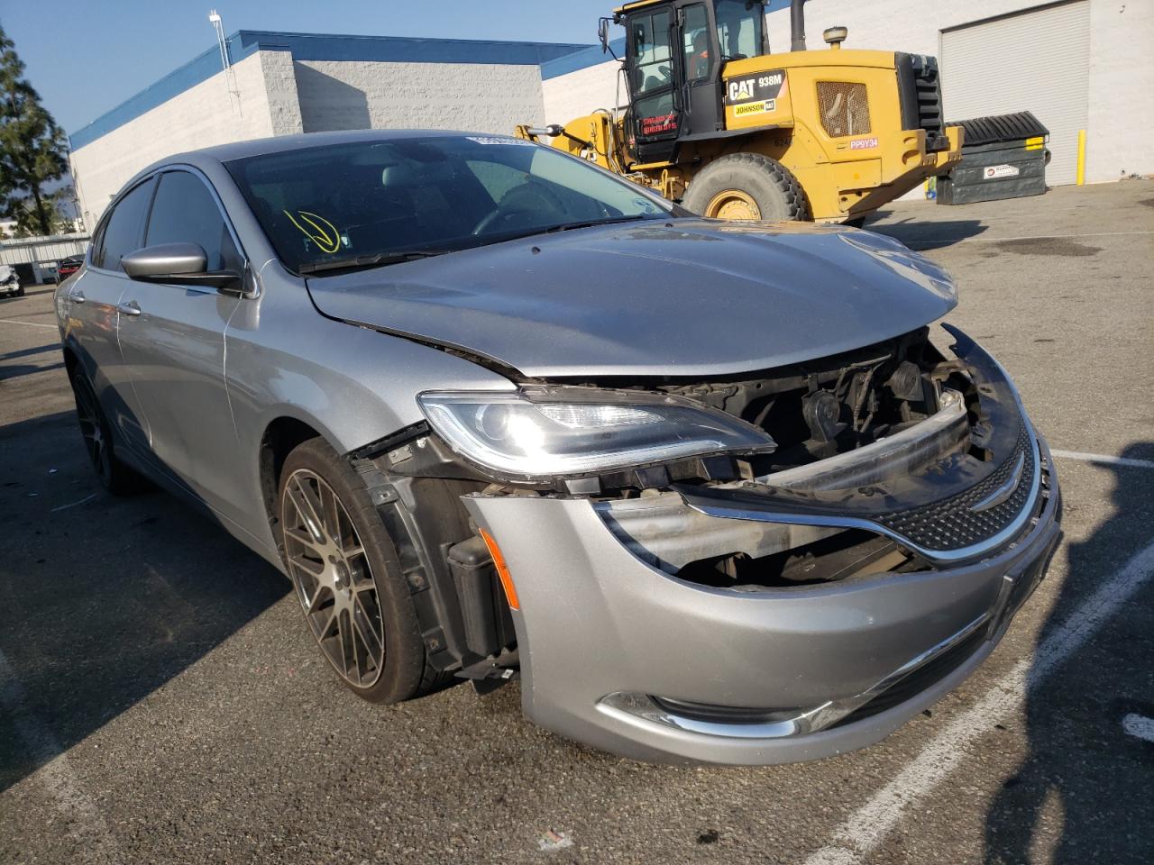 CHRYSLER 200 LIMITE 2015 with VIN 1C3CCCAB2FN689383 - Photo from auction