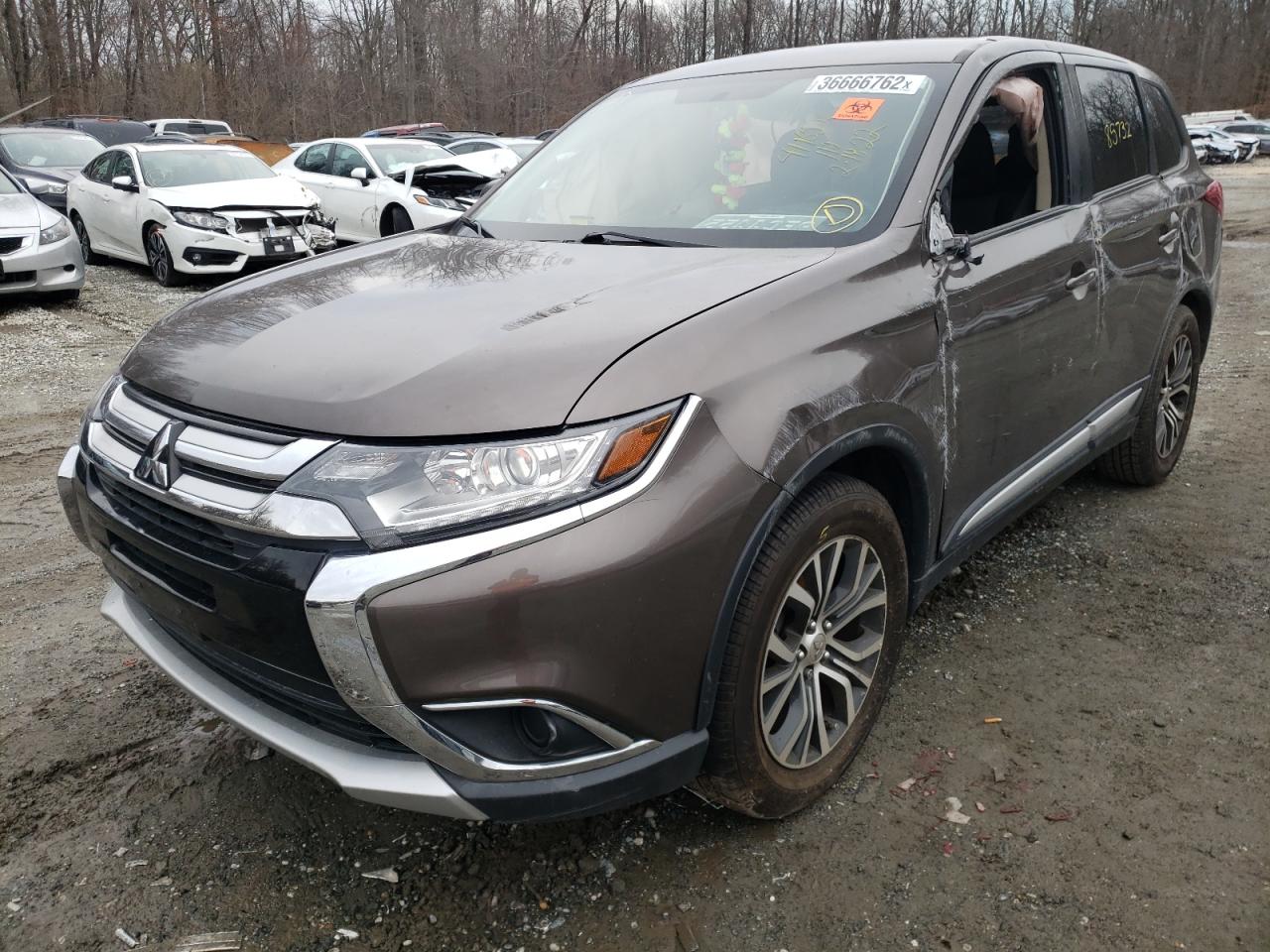 Photo 2 from auction – 2017 MITSUBISHI OUTLANDER with VIN JA4AD2A38HZ049364