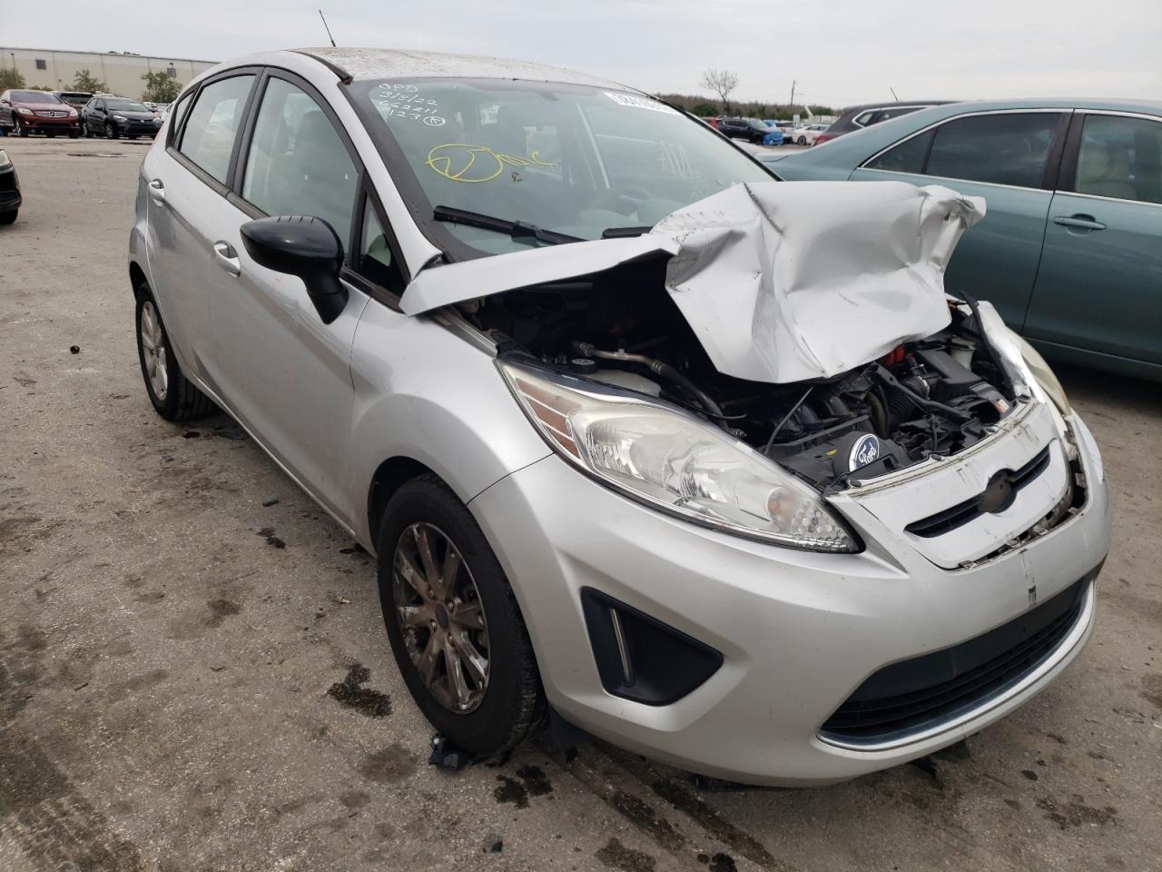 FORD FIESTA SE 2011 with VIN 3FADP4EJ3BM193370 - Photo from auction