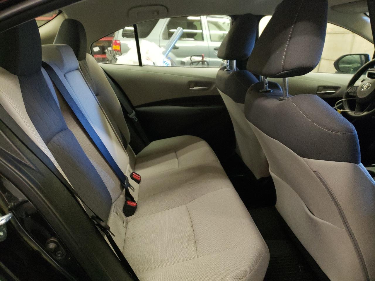 Photo 6 from auction – 2020 TOYOTA COROLLA LE with VIN JTDEBRBE7LJ001870