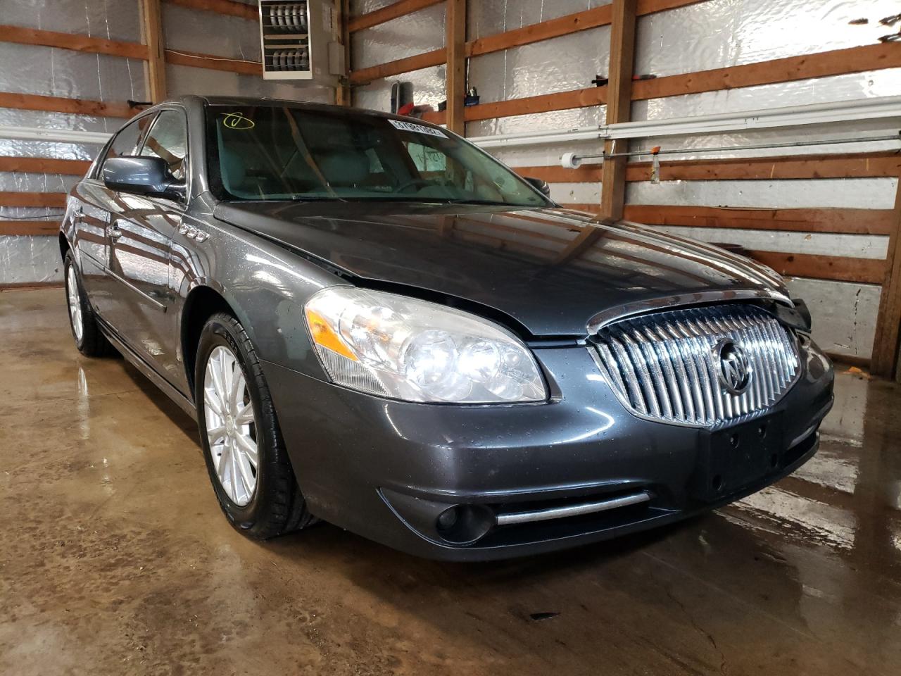 BUICK LUCERNE CX 2011 с VIN 1G4HC5EM5BU136442 - Фото с аукциона