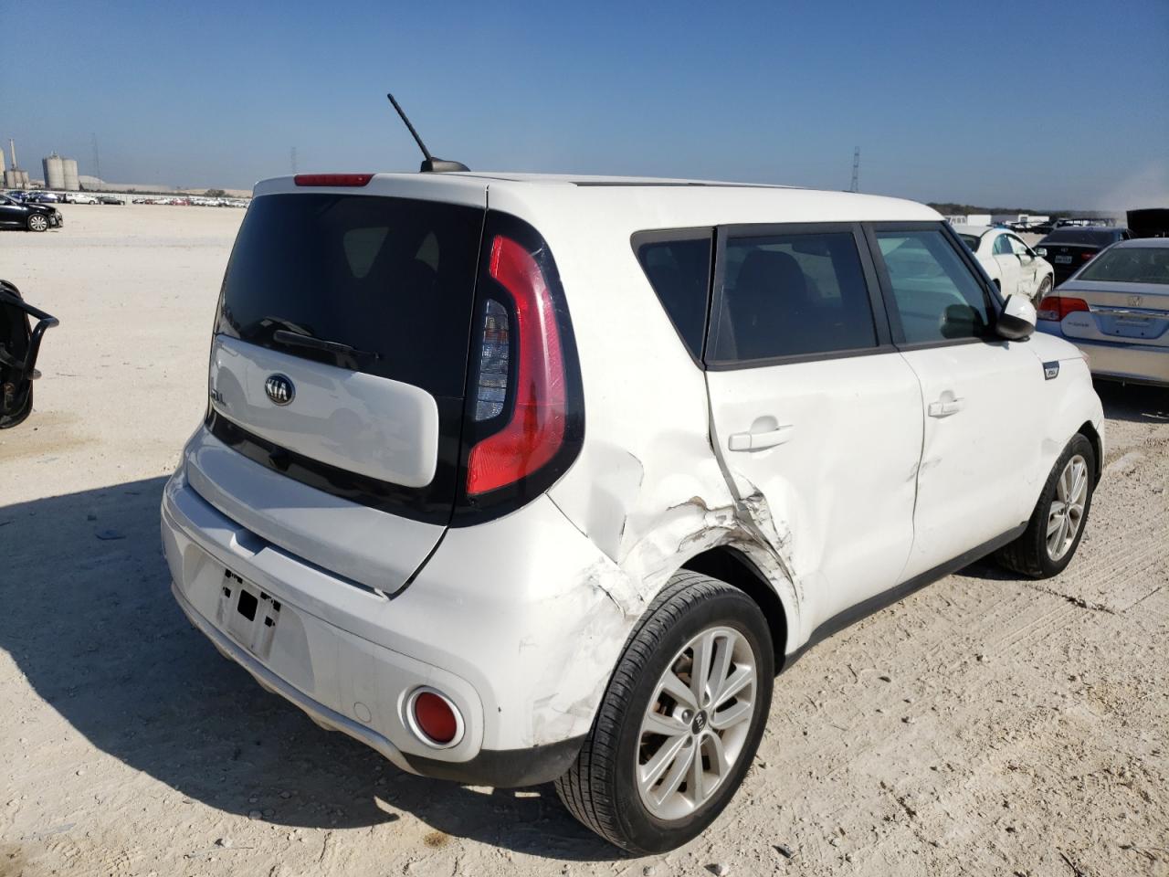 Photo 4 from auction – 2018 KIA SOUL + with VIN KNDJP3A57J7596860