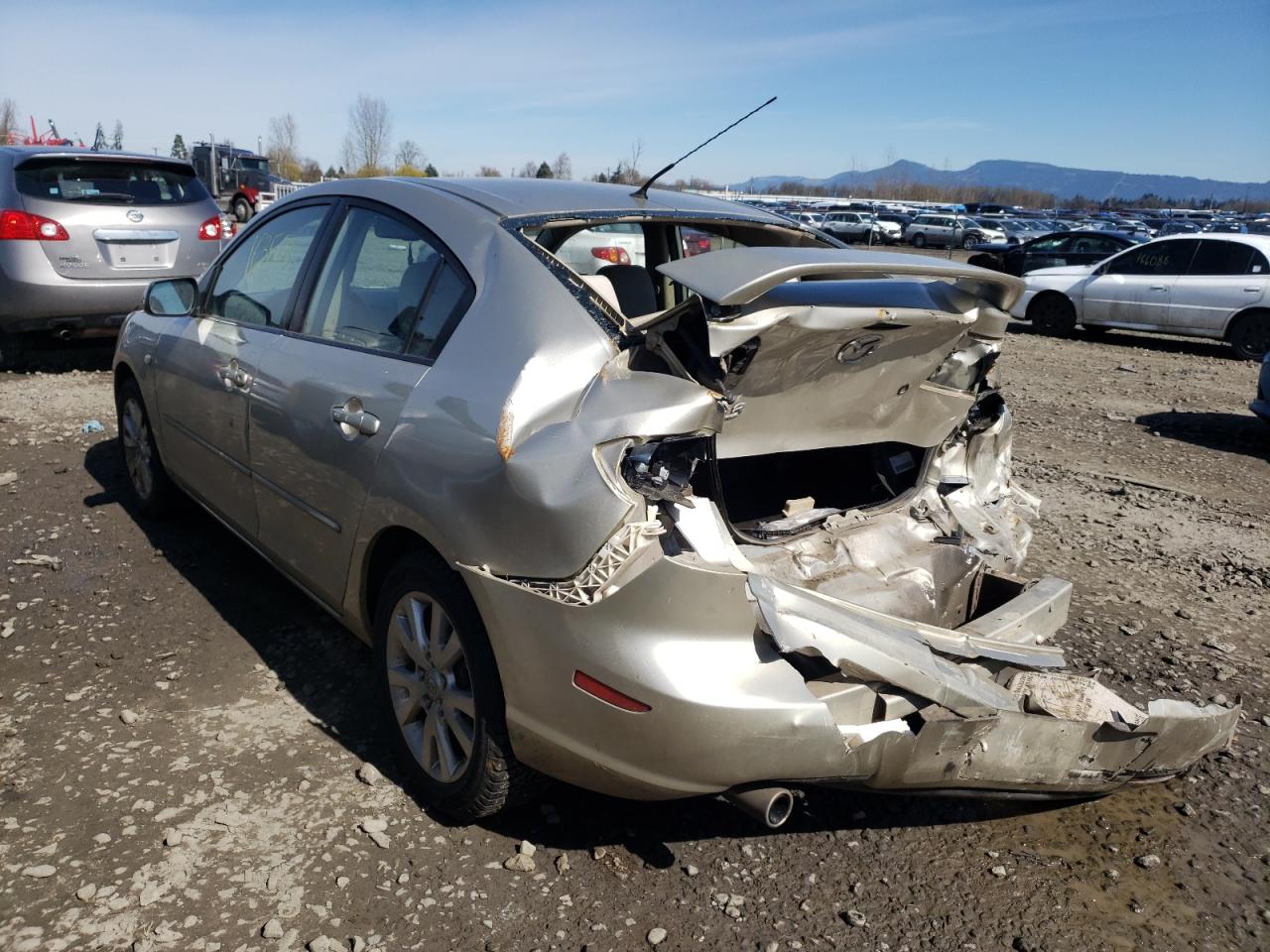 Photo 3 from auction – 2007 MAZDA 3 I with VIN JM1BK12FX71635743