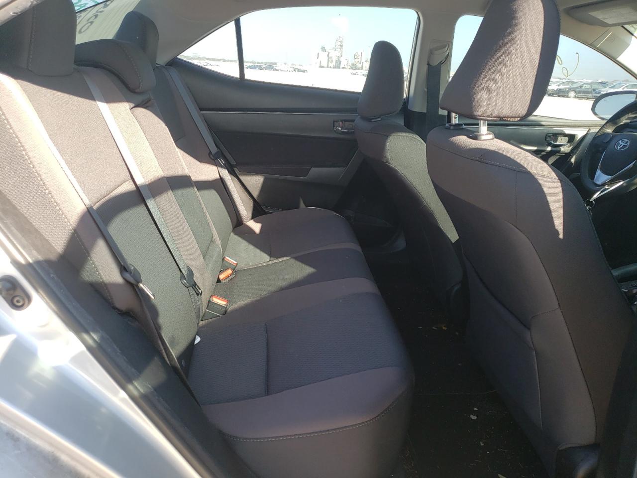 Photo 6 from auction – 2017 TOYOTA COROLLA L with VIN 5YFBURHE4HP577035
