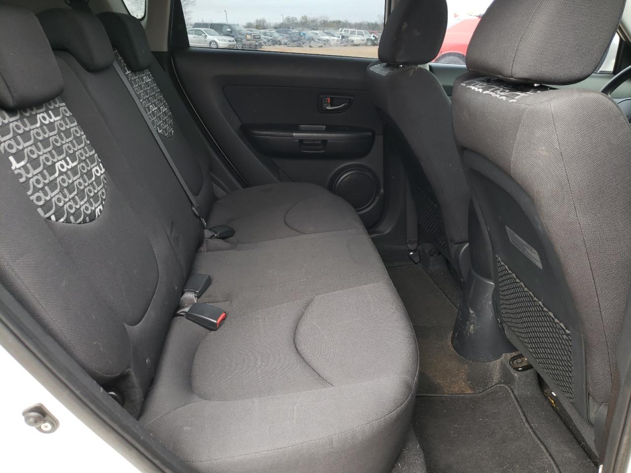 Photo 6 from auction – 2010 KIA SOUL + with VIN KNDJT2A21A7107574
