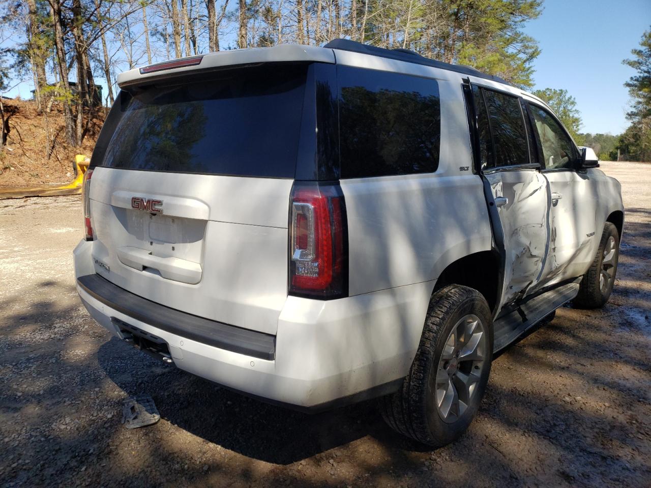 Photo 4 from auction – 2016 GMC YUKON SLT with VIN 1GKS1BKC5GR340781