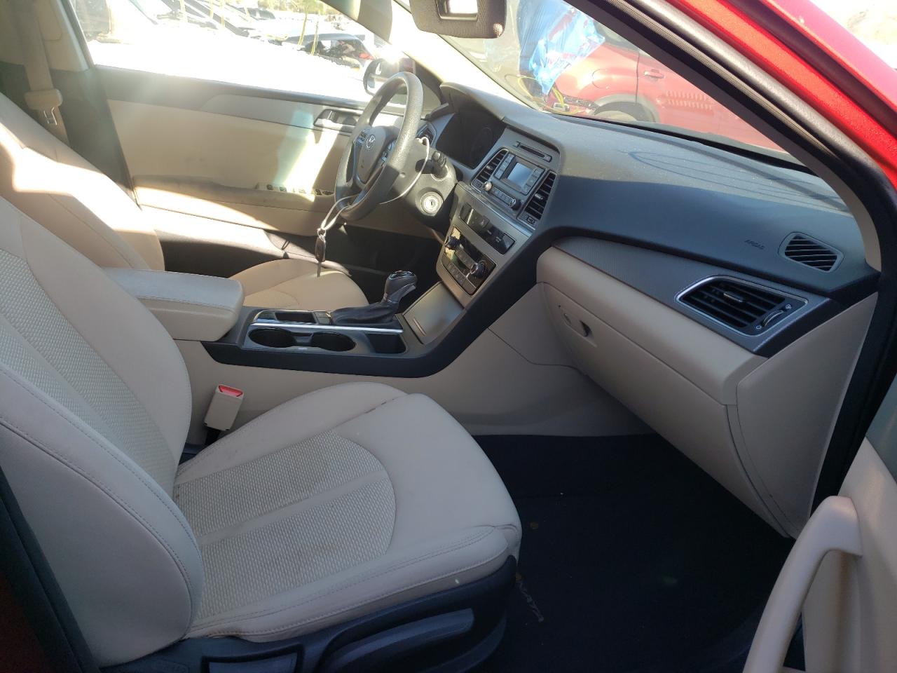Photo 5 from auction – 2015 HYUNDAI SONATA SE with VIN 5NPE24AF2FH093416