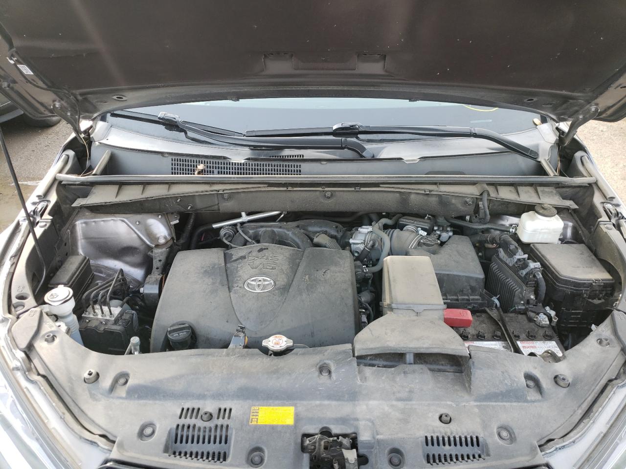 Photo 7 from auction – 2019 TOYOTA HIGHLANDER with VIN 5TDDZRFH6KS951764