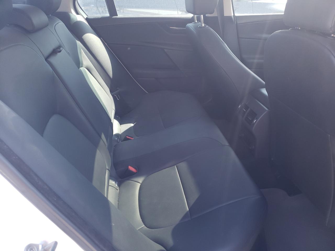 Photo 6 from auction – 2017 JAGUAR XE with VIN SAJAR4BG2HA978230