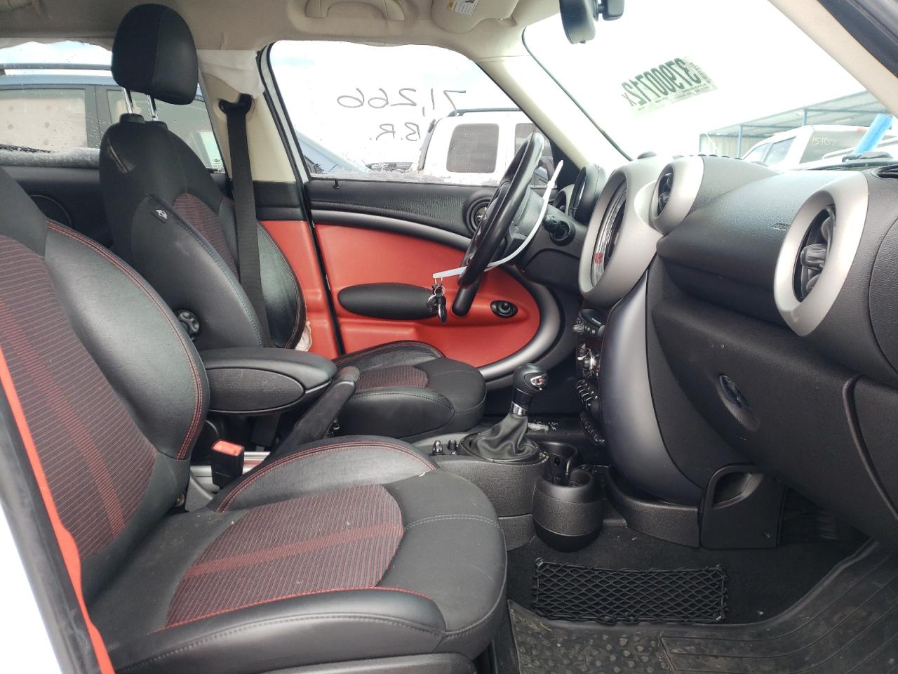 Photo 5 from auction – 2011 MINI COOPER S C with VIN WMWZC5C54BWL54586