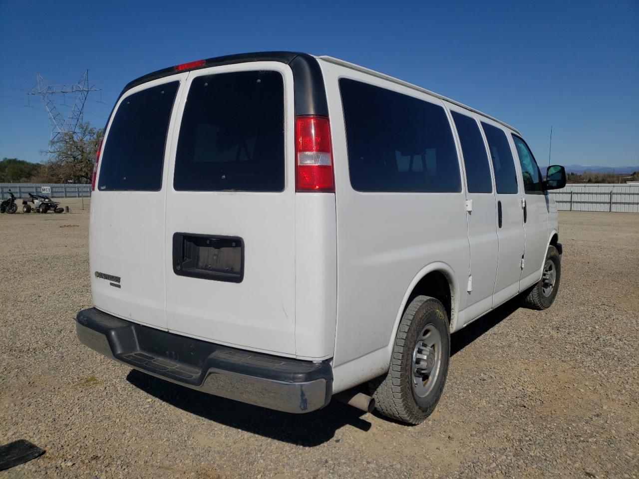 Photo 4 from auction – 2016 CHEVROLET EXPRESS G2 with VIN 1GAWGFFG4G1242428