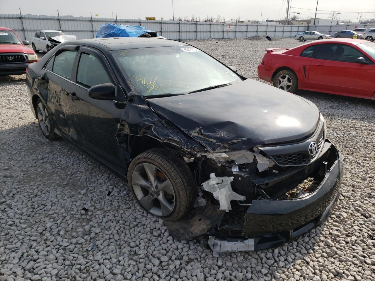 TOYOTA CAMRY SE 2014 with VIN 4T1BK1FK9EU541982 - Photo from auction