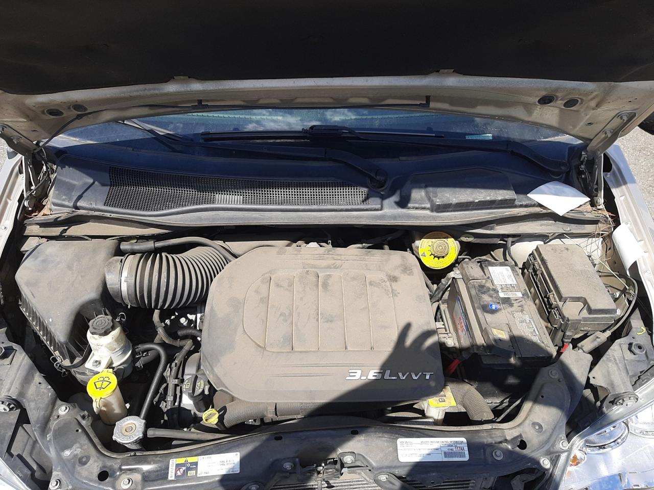 Photo 7 from auction – 2015 CHRYSLER TOWN & COU with VIN 2C4RC1BG2FR696745