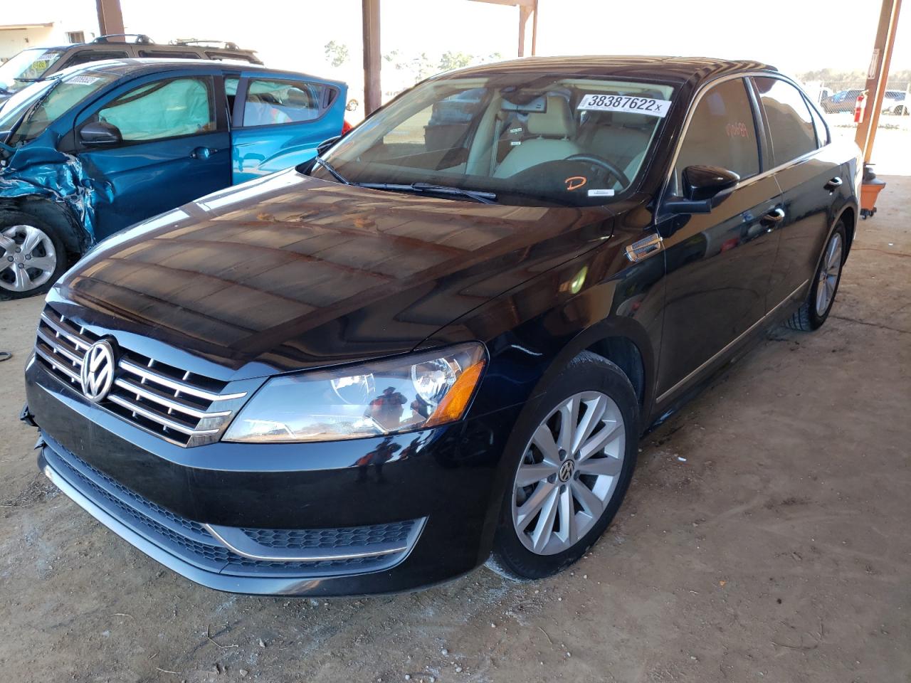 Photo 2 from auction – 2012 VOLKSWAGEN PASSAT SEL with VIN 1VWCH7A39CC044487