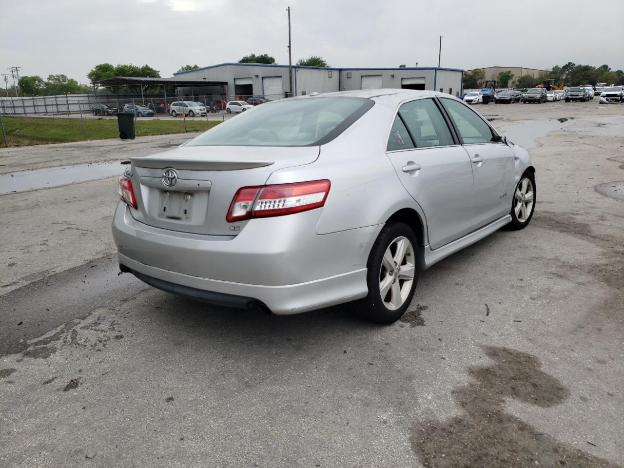 Photo 4 from auction – 2011 TOYOTA CAMRY BASE with VIN 4T1BF3EK7BU630088