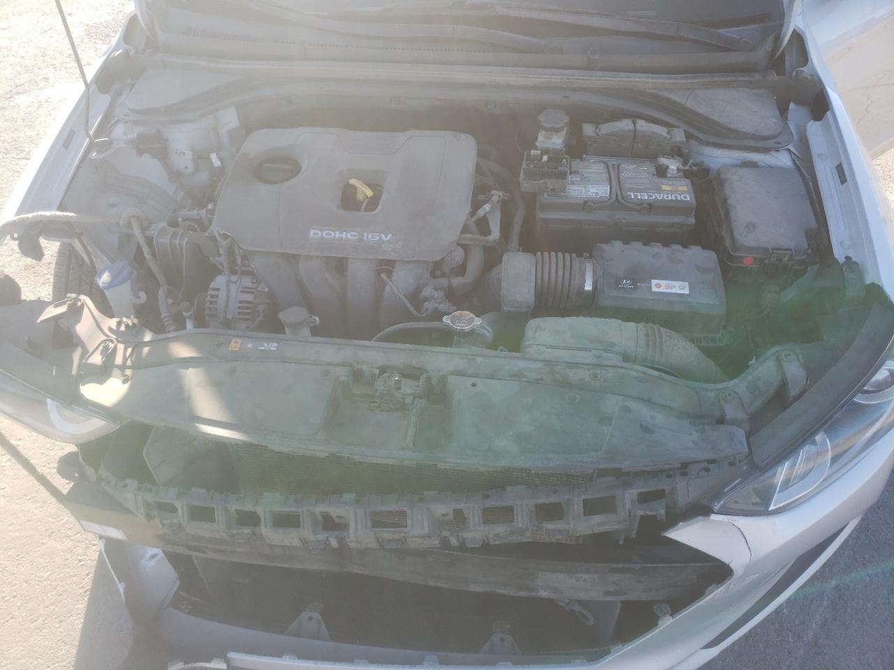 Photo 7 from auction – 2017 HYUNDAI ELANTRA SE with VIN 5NPD74LF2HH078914
