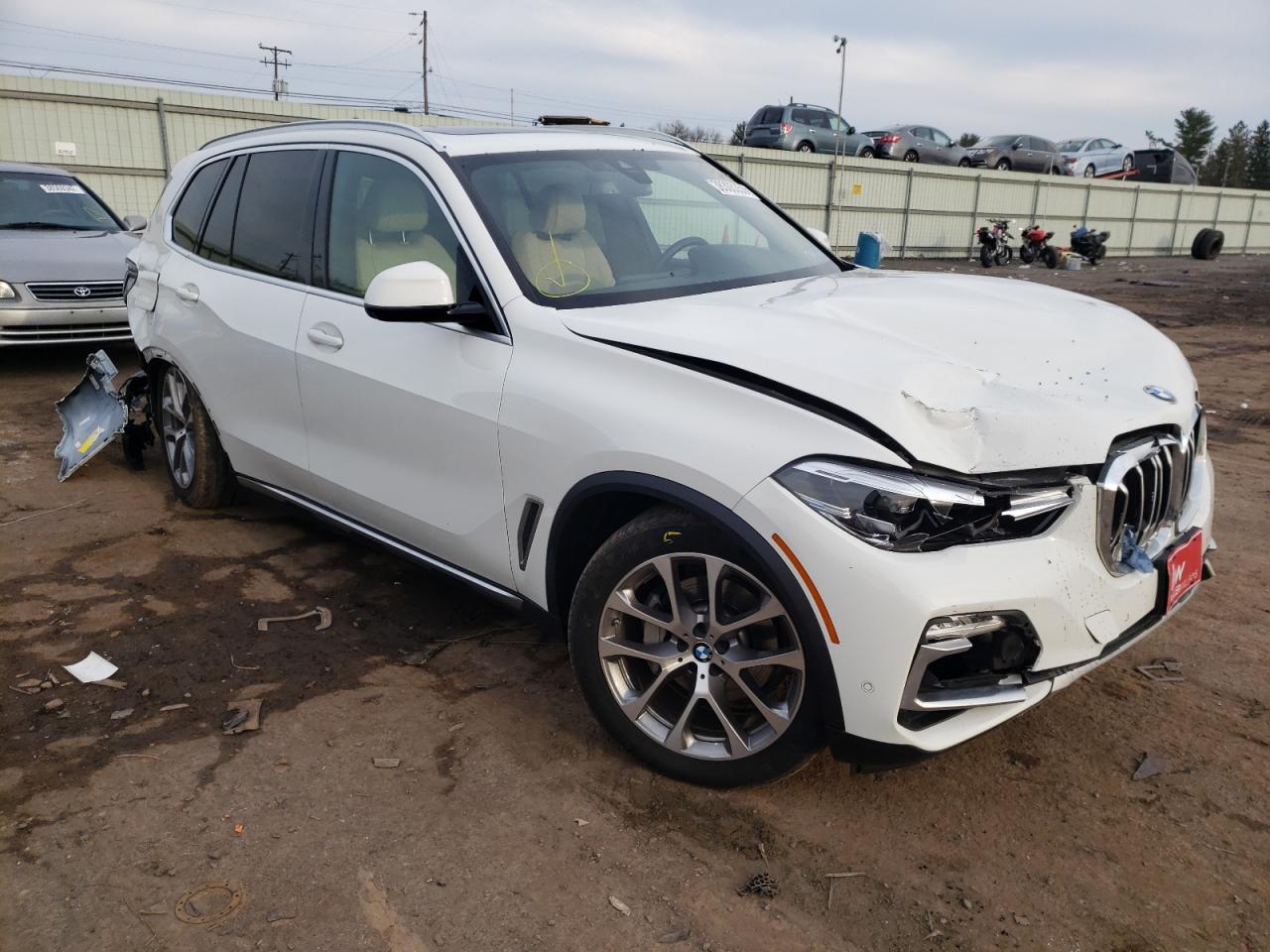 BMW X5 XDRIVE4 2021 with VIN 5UXCR6C03M9F92210 - Photo from auction