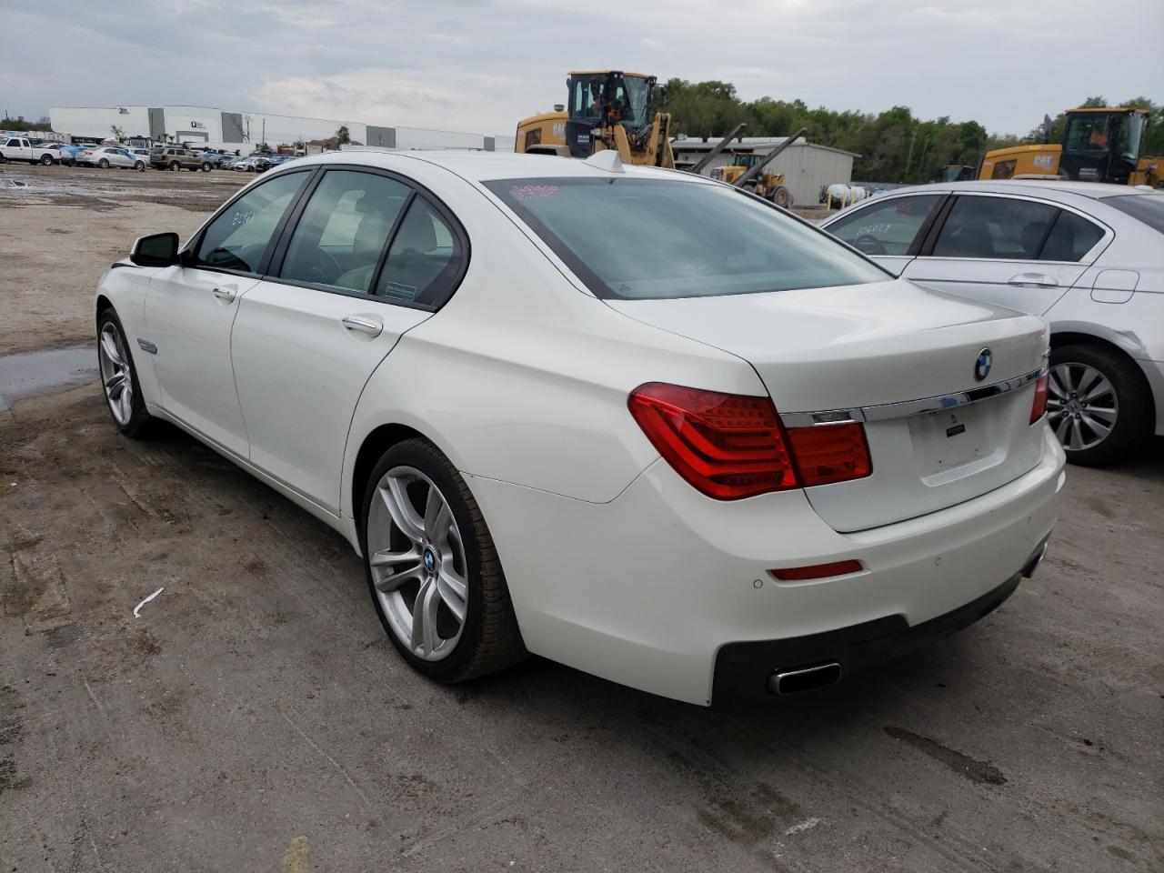 Photo 3 from auction – 2012 BMW 740 I with VIN WBAKA4C53CDS99014