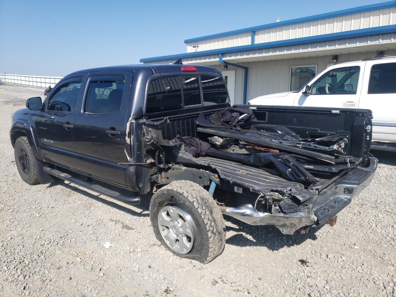 Photo 3 from auction – 2012 TOYOTA TACOMA with VIN 3TMLU4EN7CM097454