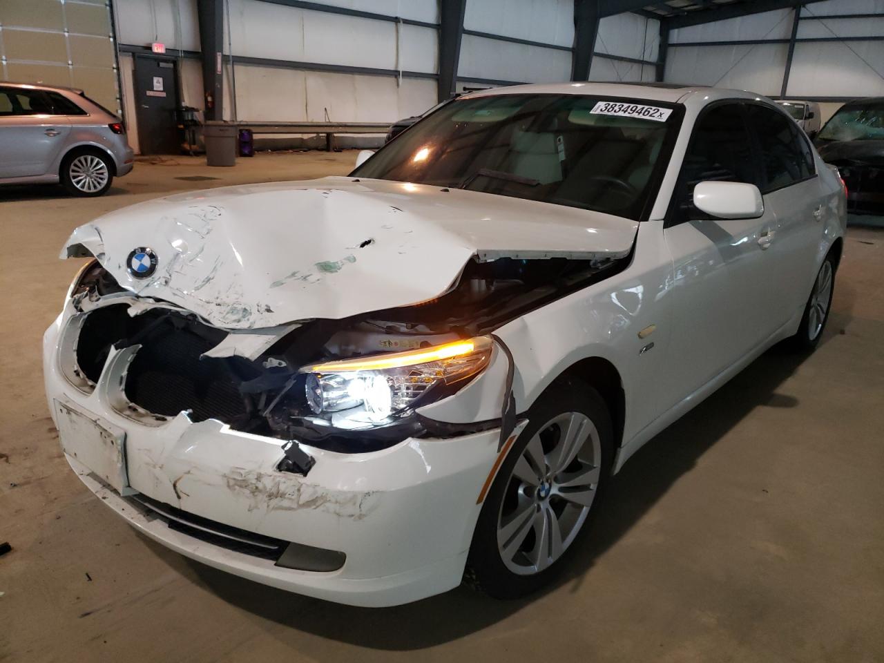 Photo 2 from auction – 2009 BMW 528 XI with VIN WBANV13559C155432