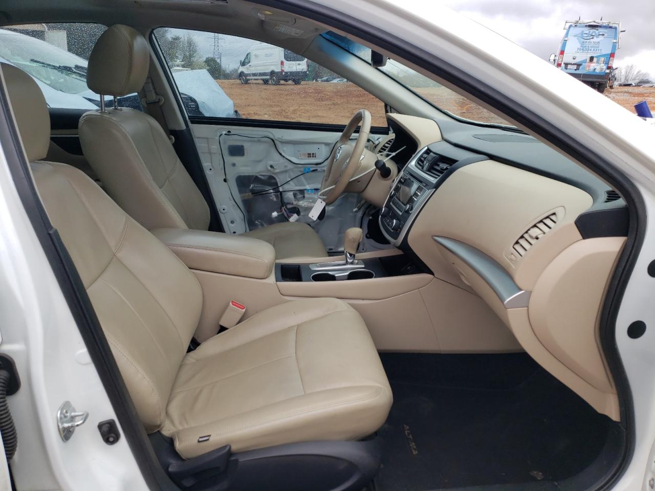 Photo 5 from auction – 2016 NISSAN ALTIMA 2.5 with VIN 1N4AL3AP9GC178223