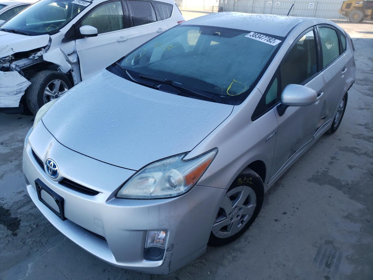 Photo 2 from auction – 2011 TOYOTA PRIUS with VIN JTDKN3DU0B0263195