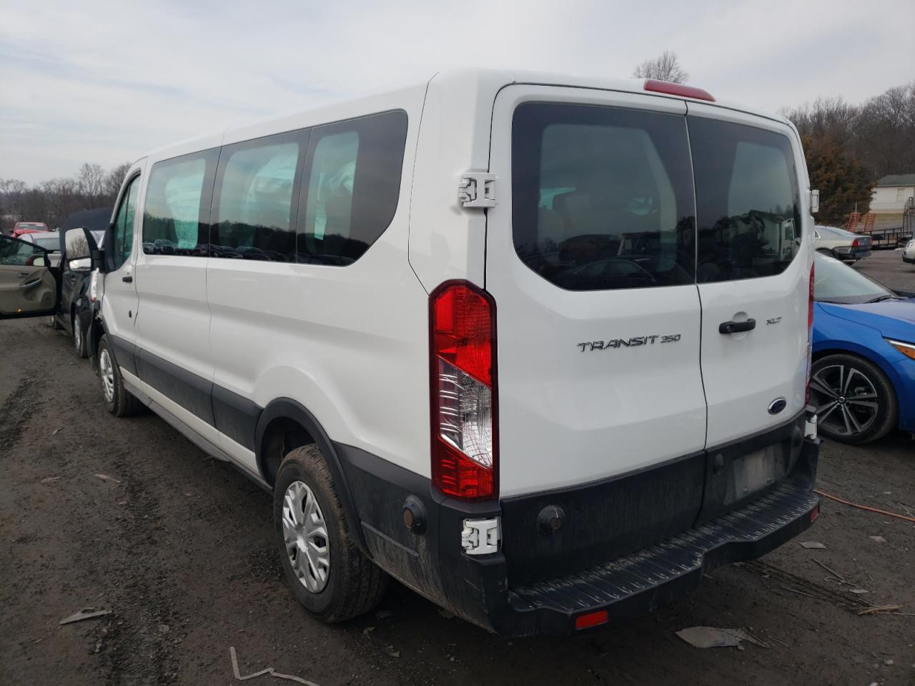 Photo 3 from auction – 2019 FORD TRANSIT T- with VIN 1FBZX2ZM2KKA05488