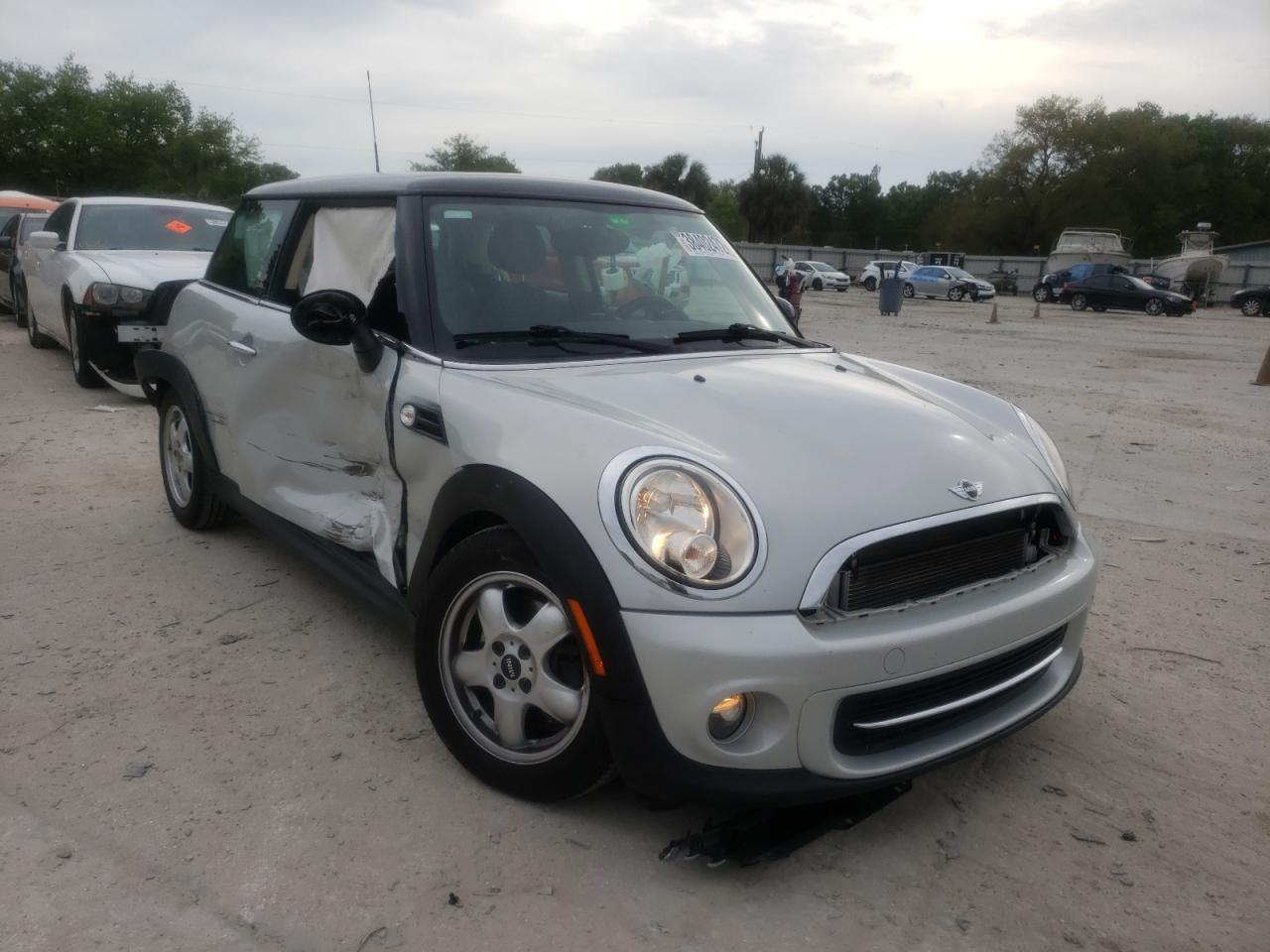 MINI COOPER 2011 with VIN WMWSU3C56BT251822 - Photo from auction