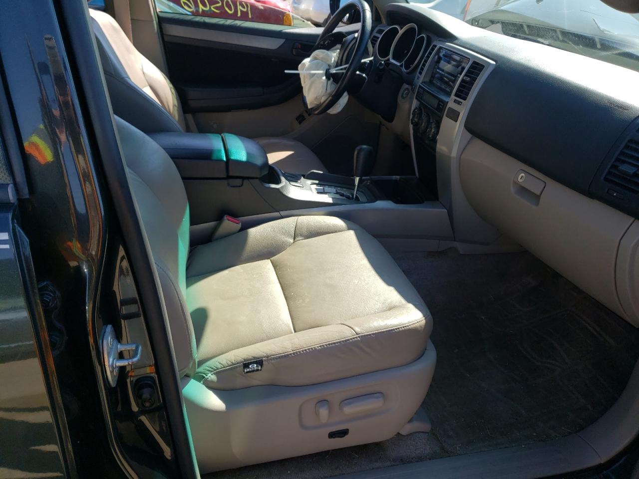 Photo 5 from auction – 2006 TOYOTA 4RUNNER SR with VIN JTEZU14R768043508