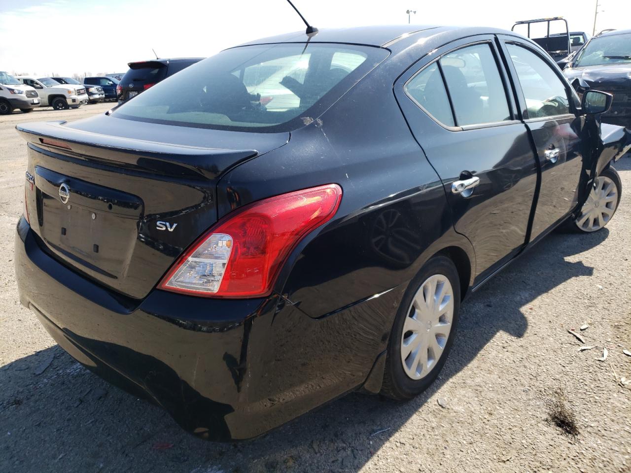 Photo 4 from auction – 2017 NISSAN VERSA S with VIN 3N1CN7AP6HL889889