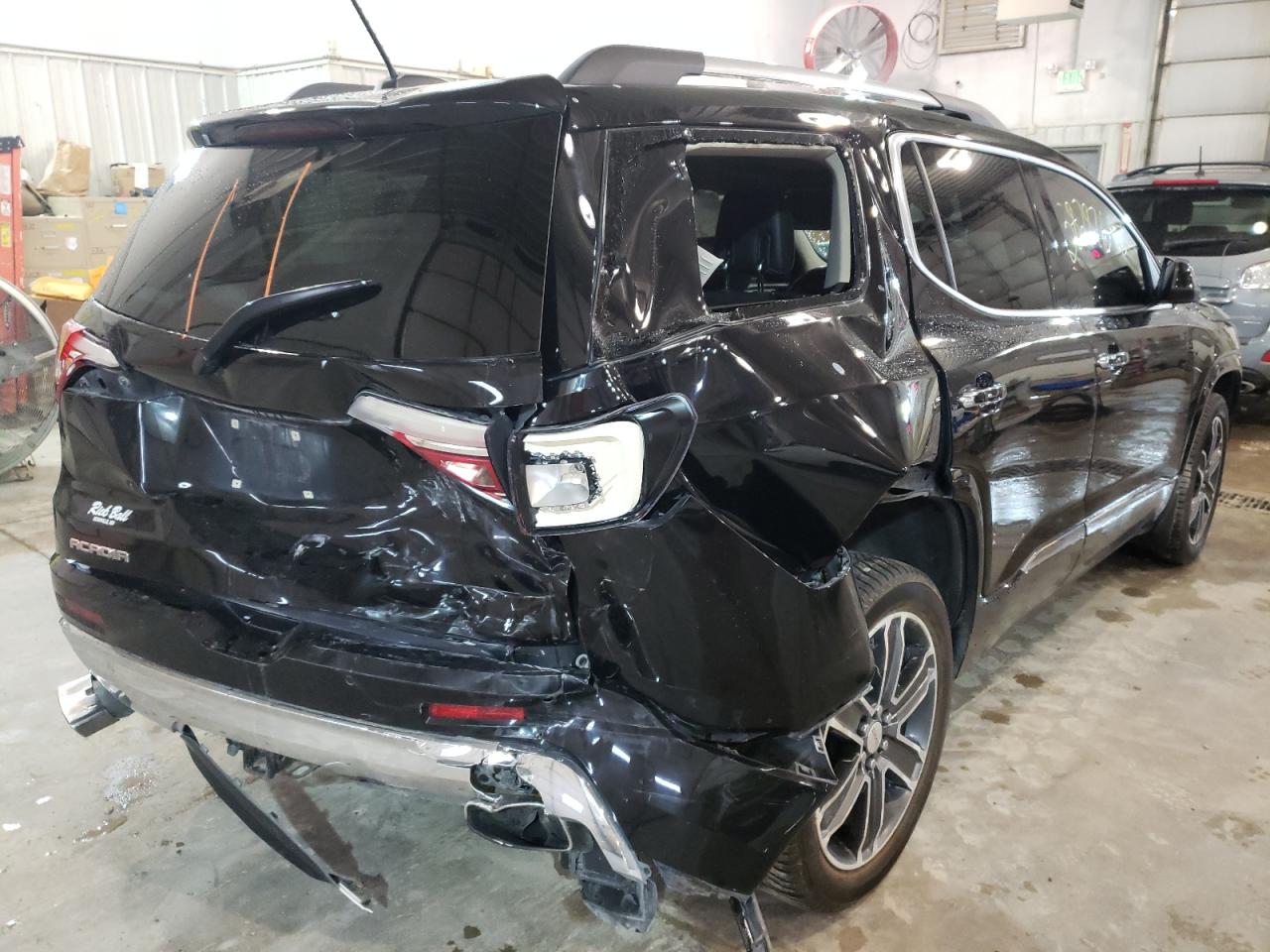 Photo 4 from auction – 2017 GMC ACADIA DEN with VIN 1GKKNPLS5HZ132506