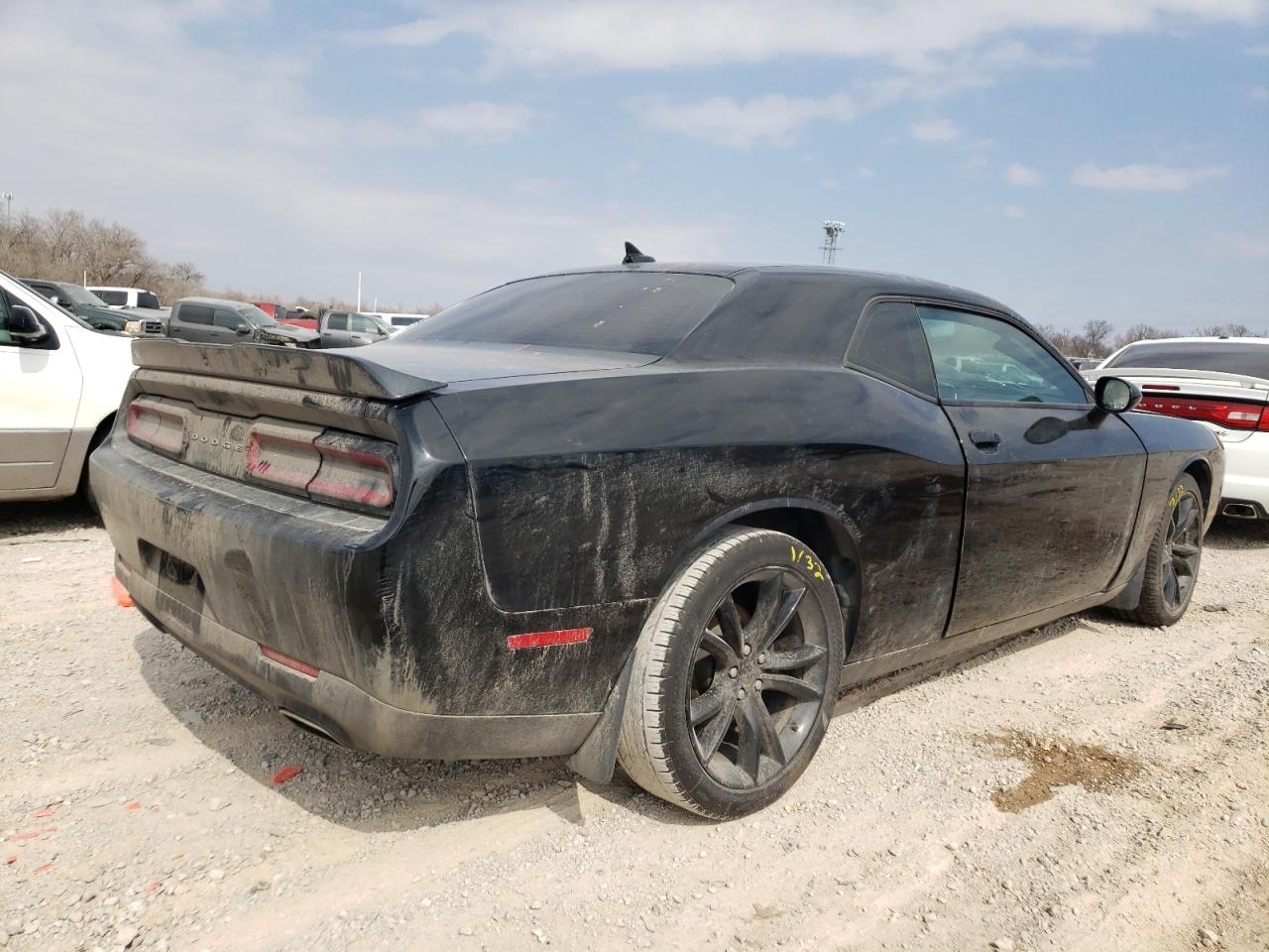 Photo 4 from auction – 2016 DODGE CHALLENGER with VIN 2C3CDZAG9GH325757