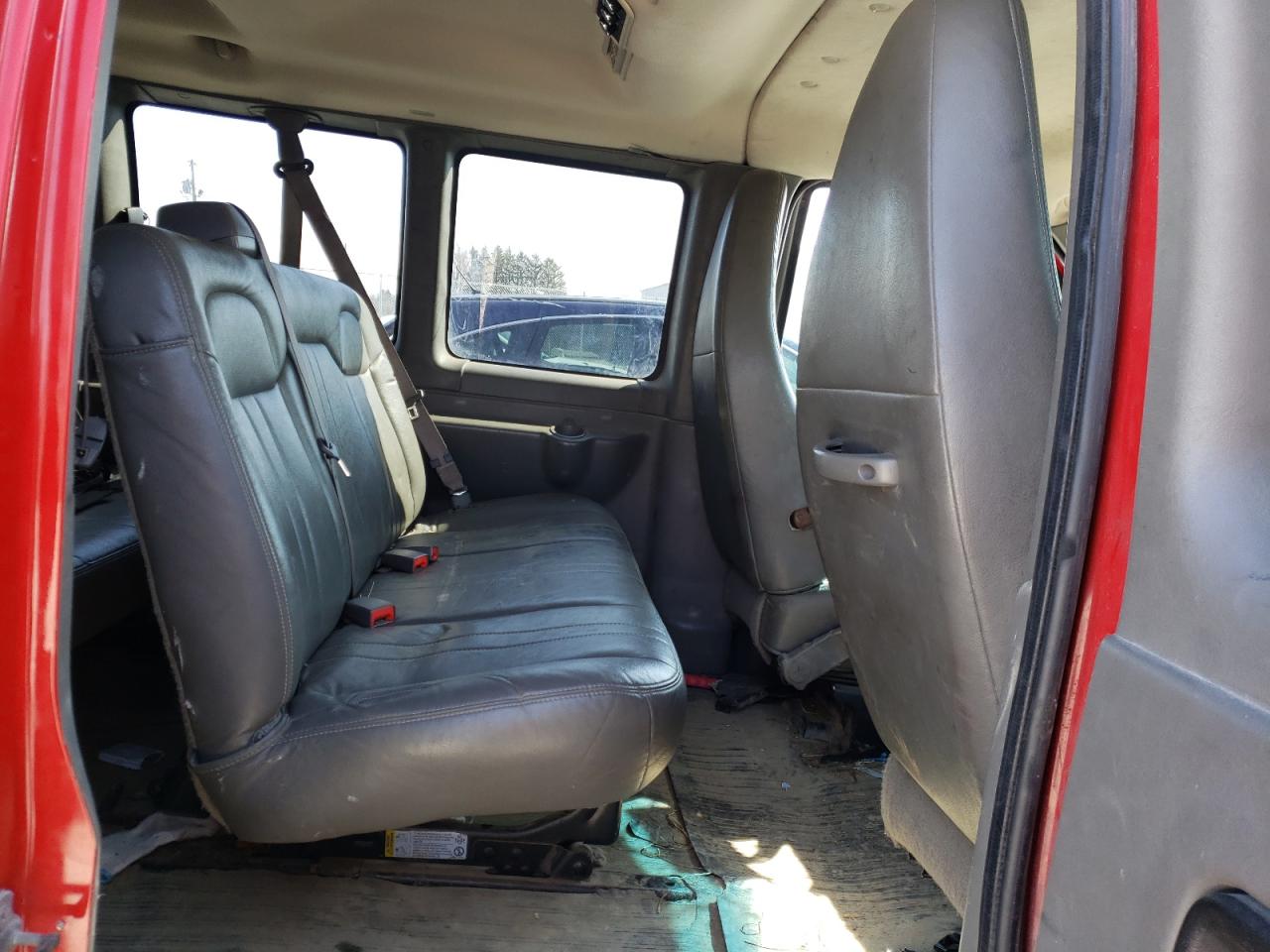 Photo 6 from auction – 2013 CHEVROLET EXPRESS G2 with VIN 1GAWGPFA2D1173039
