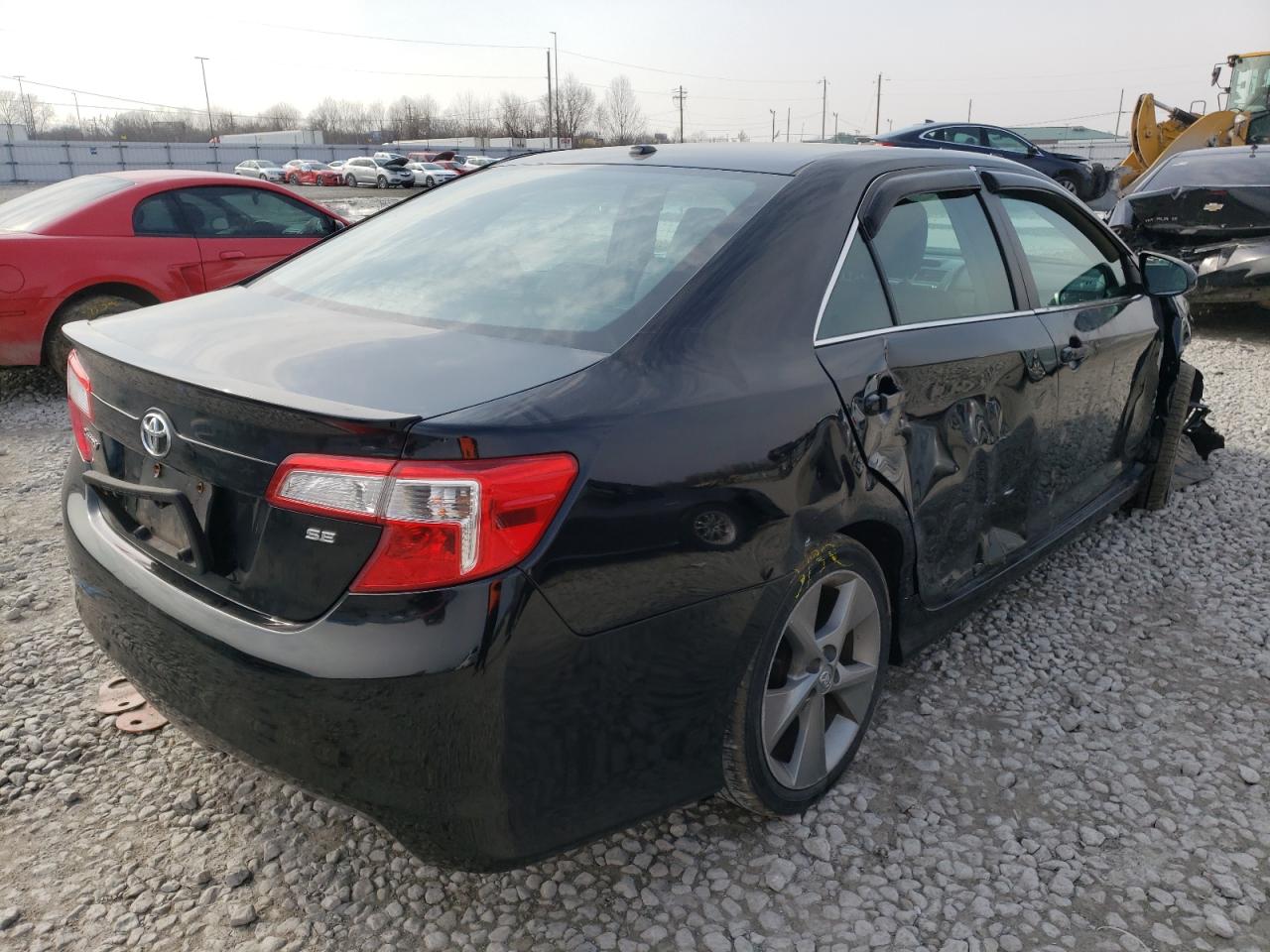 Photo 4 from auction – 2014 TOYOTA CAMRY SE with VIN 4T1BK1FK9EU541982