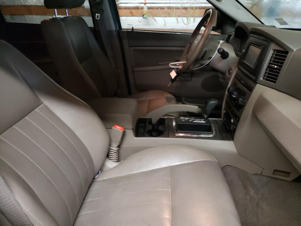Photo 5 from auction – 2005 JEEP GRAND CHER with VIN 1J4GR48K75C563886