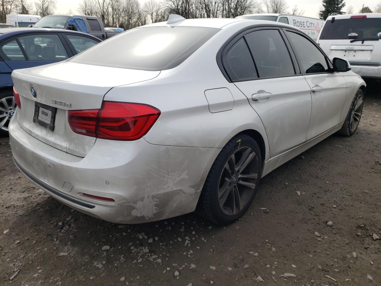 Фото 4 с аукциона – 2016 BMW 328 D с VIN WBA8E5C57GK388686