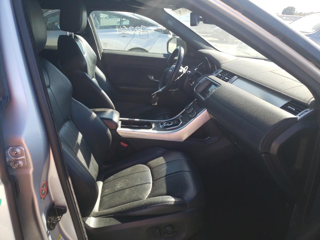 Photo 5 from auction – 2016 LAND ROVER RANGE ROVE with VIN SALVP2BG9GH118477