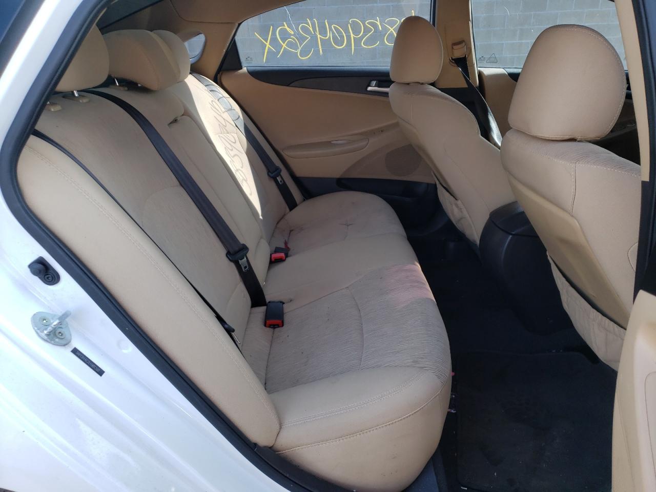 Photo 6 from auction – 2014 HYUNDAI SONATA GLS with VIN 5NPEB4AC2EH881200