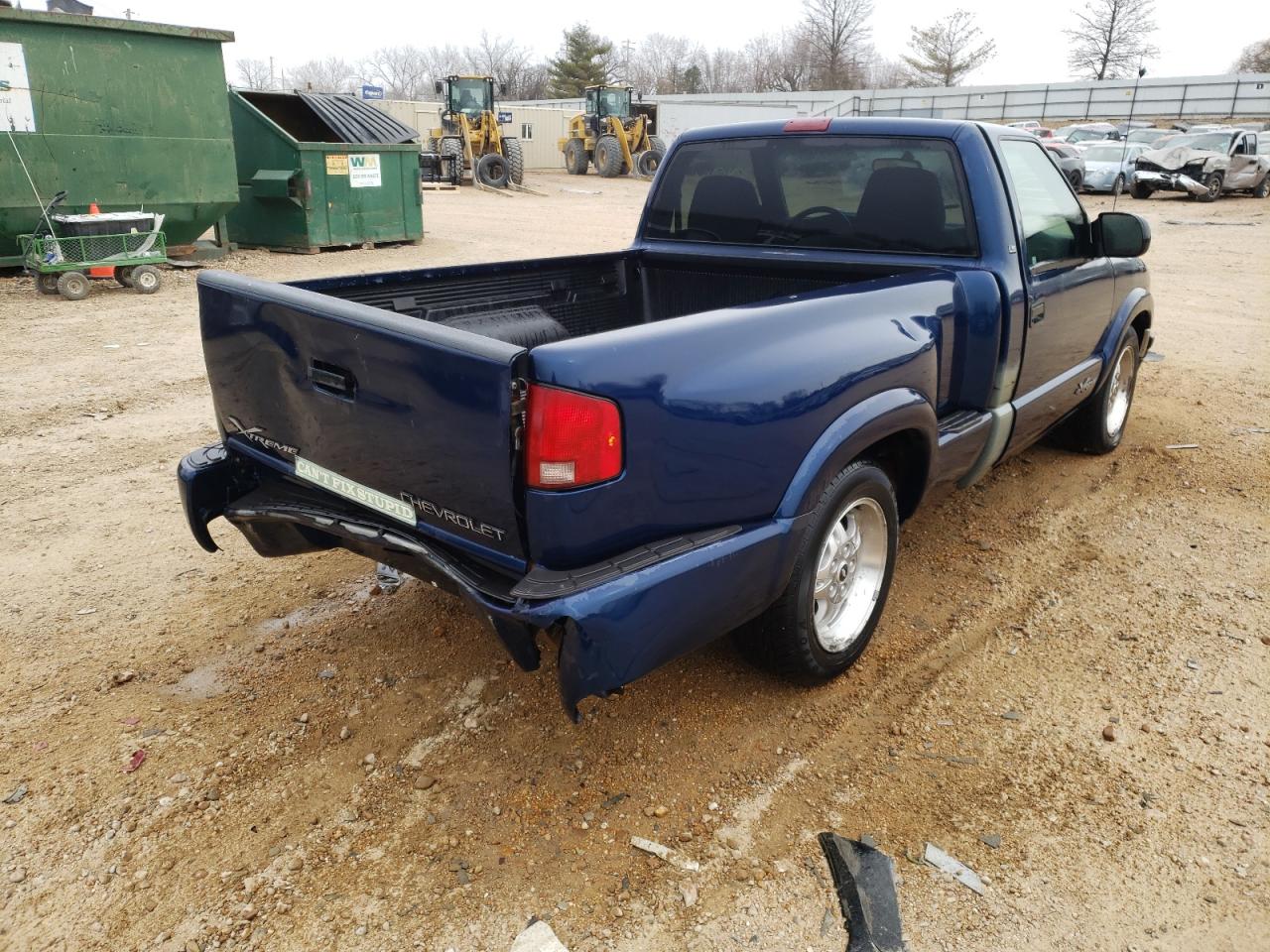 Photo 4 from auction – 2002 CHEVROLET S10 with VIN 1GCCS14W428129388