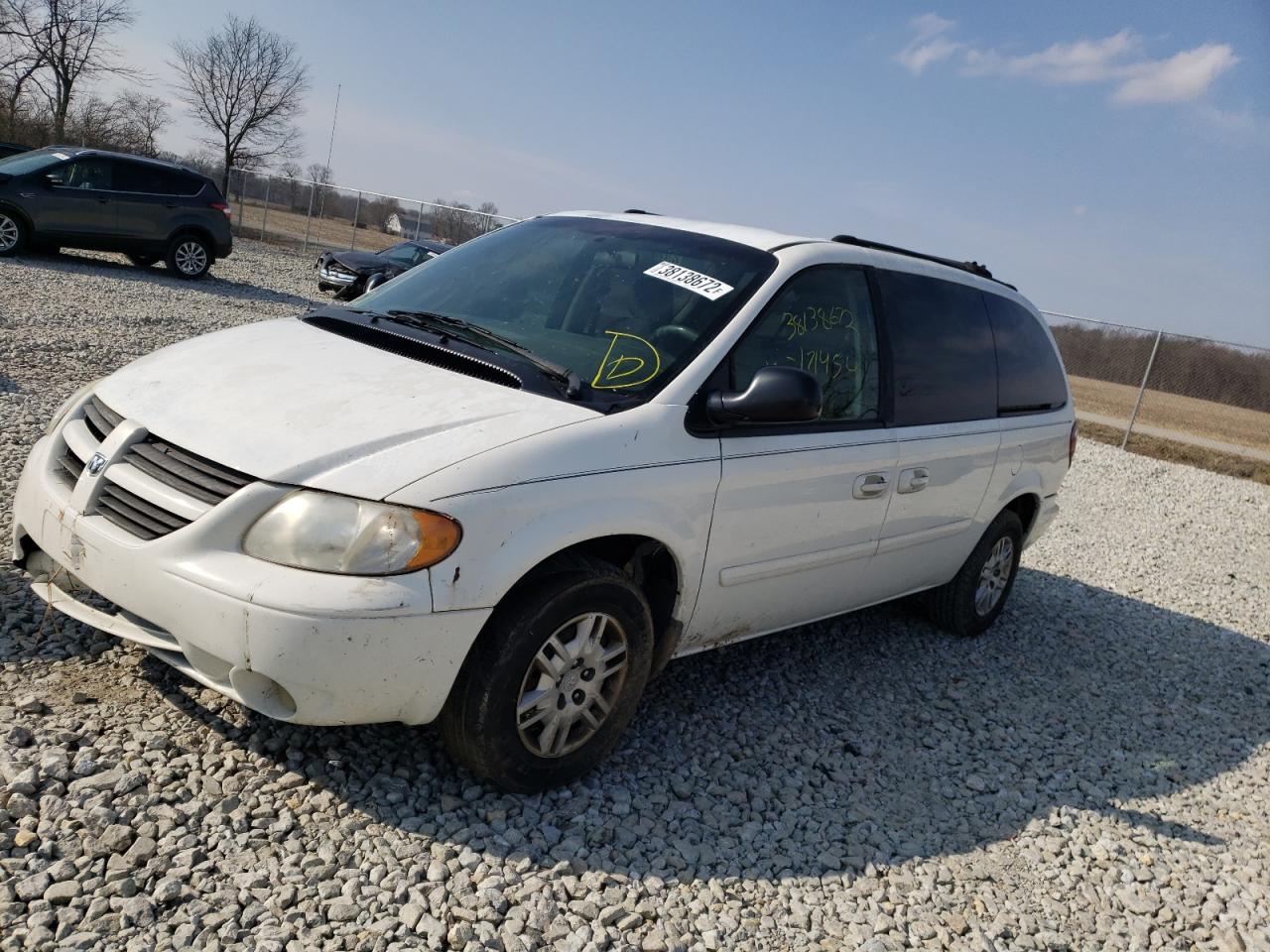 Photo 2 from auction – 2005 DODGE GRAND CARA with VIN 2D4GP44L25R325769
