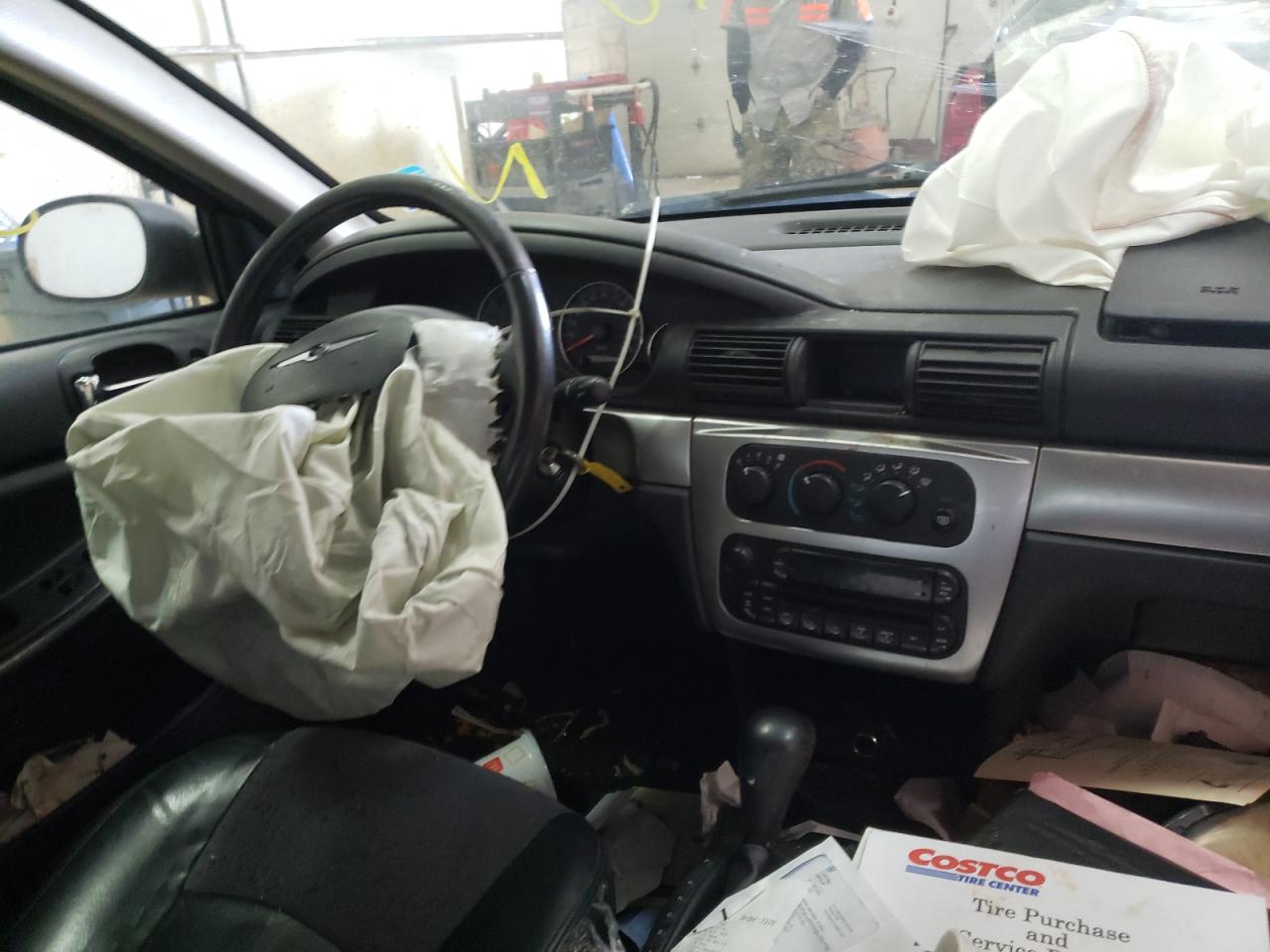 Photo 9 from auction – 2006 CHRYSLER SEBRING with VIN 1C3EL46X96N152979