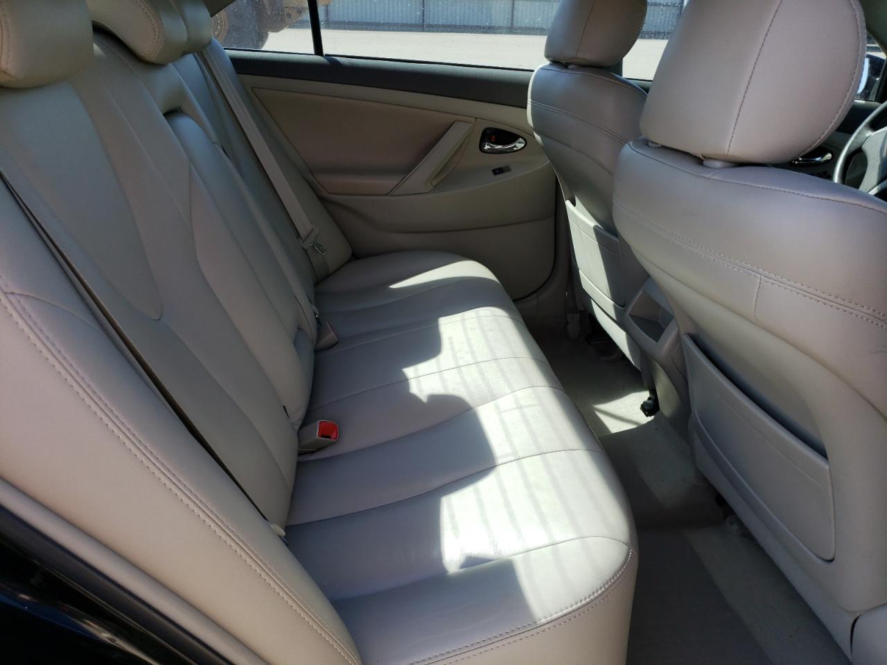 Photo 6 from auction – 2011 TOYOTA CAMRY SE with VIN JTNBK3EK0B3051851