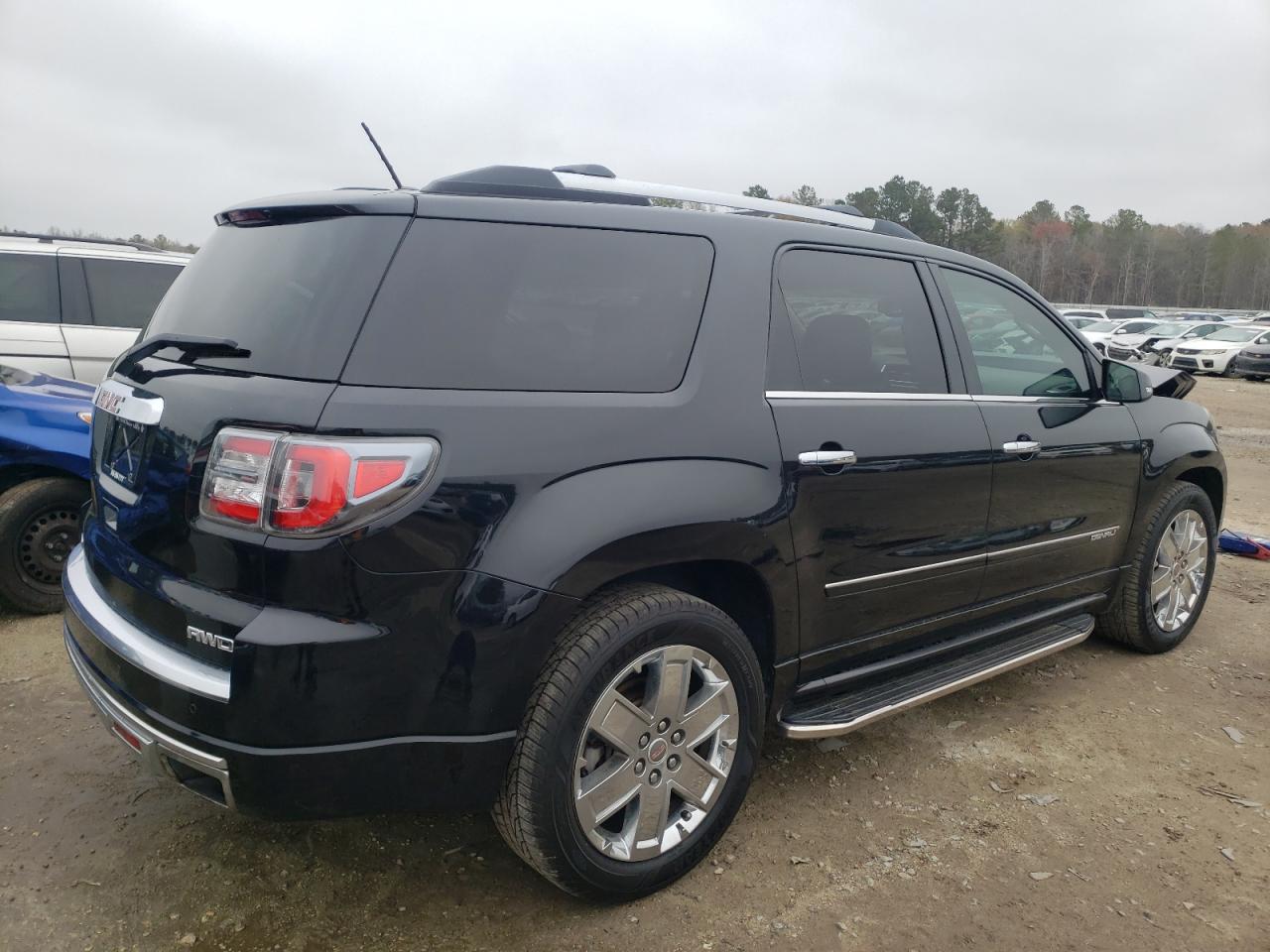 Photo 4 from auction – 2014 GMC ACADIA DEN with VIN 1GKKVTKD5EJ357093