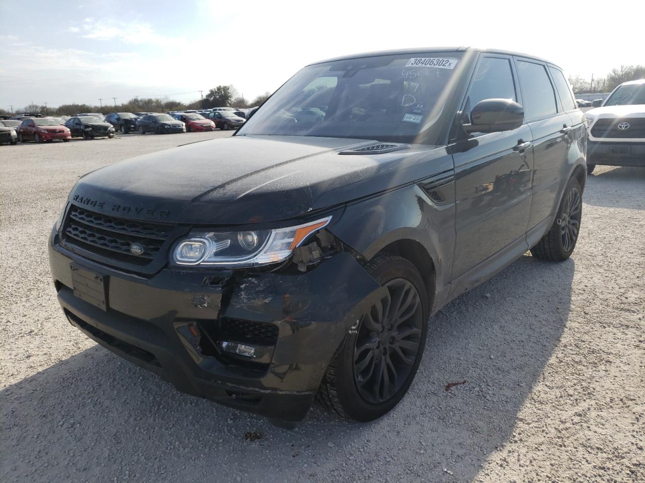 Photo 2 from auction – 2017 LAND ROVER RANGE ROVE with VIN SALWR2FV1HA680150