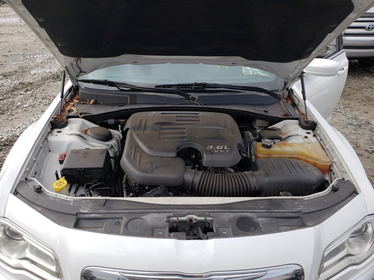 Photo 7 from auction – 2014 CHRYSLER 300 with VIN 2C3CCAAG7EH288600