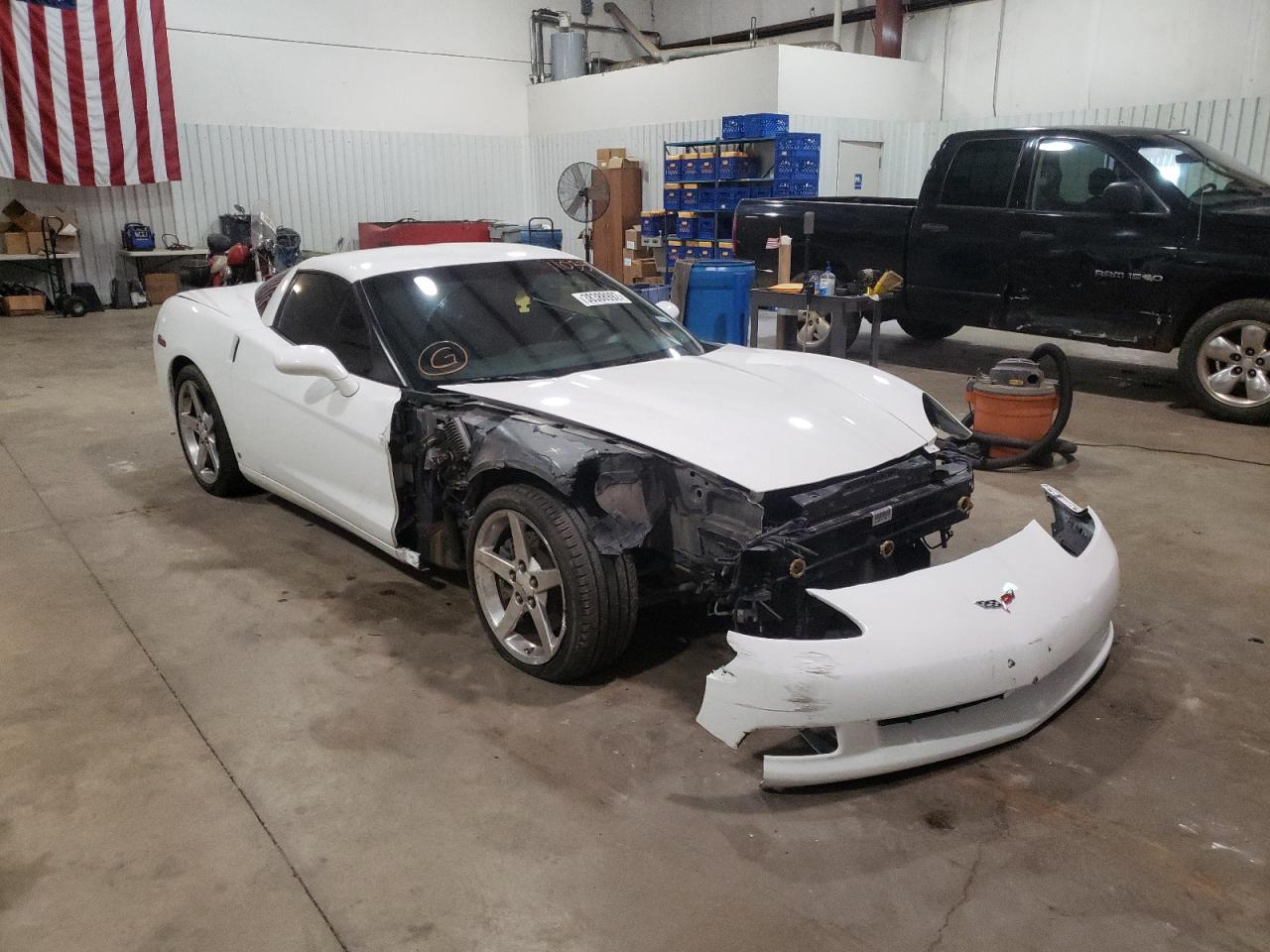 CHEVROLET CORVETTE 2009 with VIN 1G1YY26W895110337 - Photo from auction