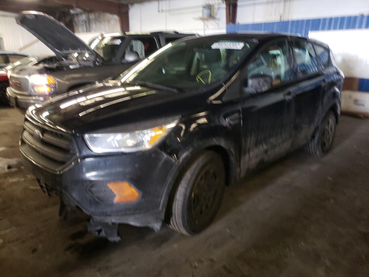 Photo 2 from auction – 2017 FORD ESCAPE S with VIN 1FMCU0F73HUB96747