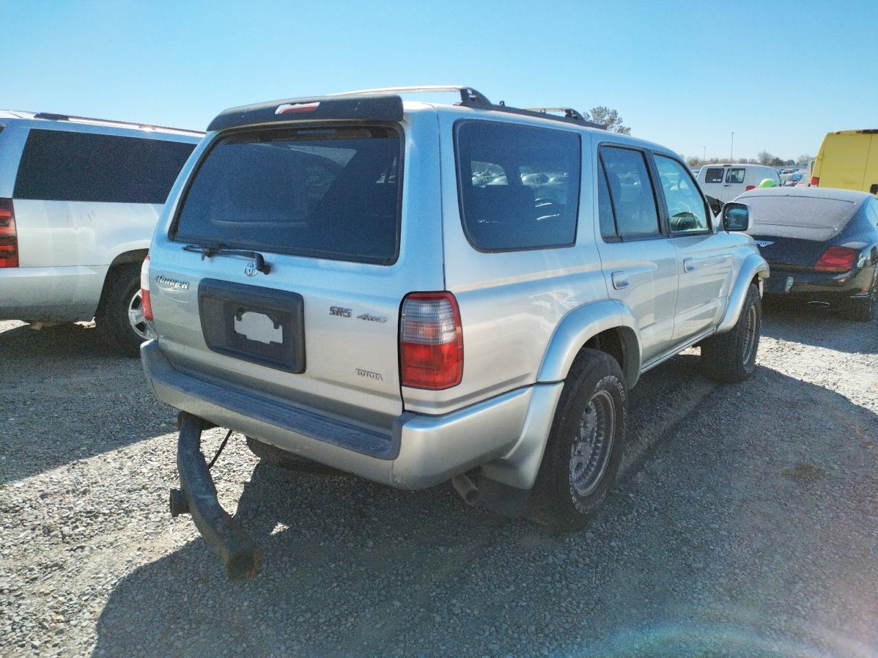 Photo 4 from auction – 2000 TOYOTA 4RUNNER SR with VIN JT3HN86R5Y0317586