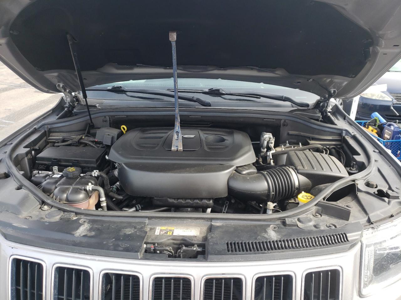 Photo 7 from auction – 2016 JEEP GRAND CHER with VIN 1C4RJFAG3GC318738